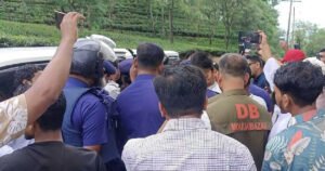 পথে পথে পুলিশের ব্যারিকেড, হবিগঞ্জের পথে এনসিপি নেতারা